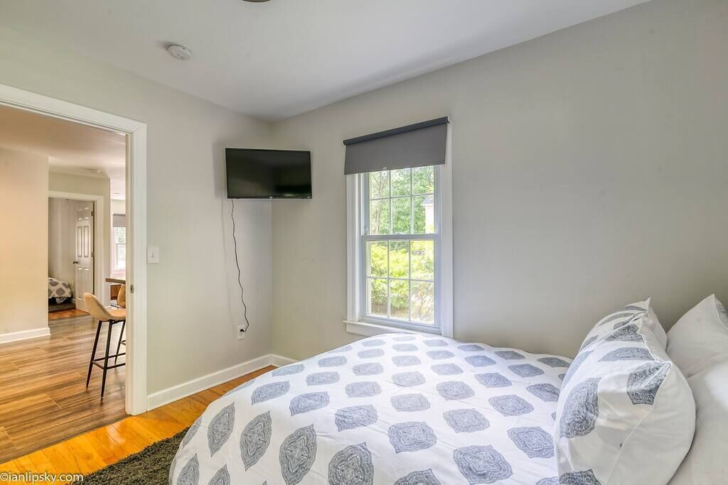 Photo of Bedroom in Lower Burns Park