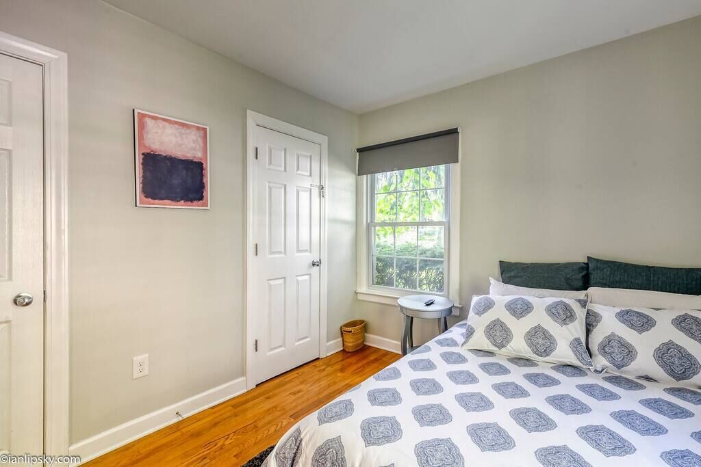 Photo of Bedroom in Lower Burns Park