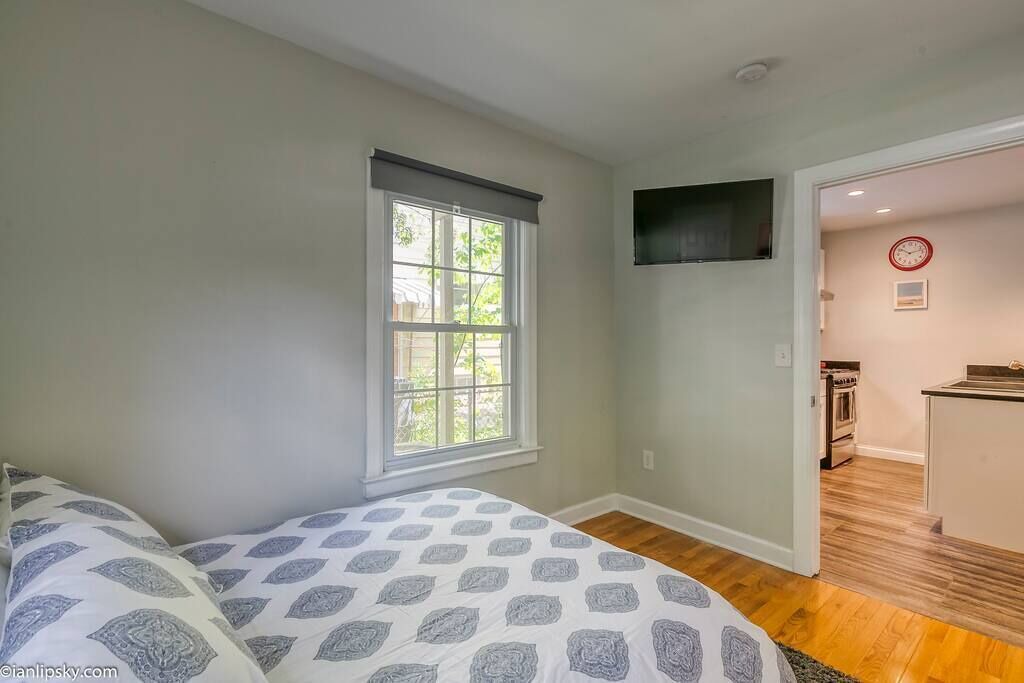 Photo of Bedroom in Lower Burns Park