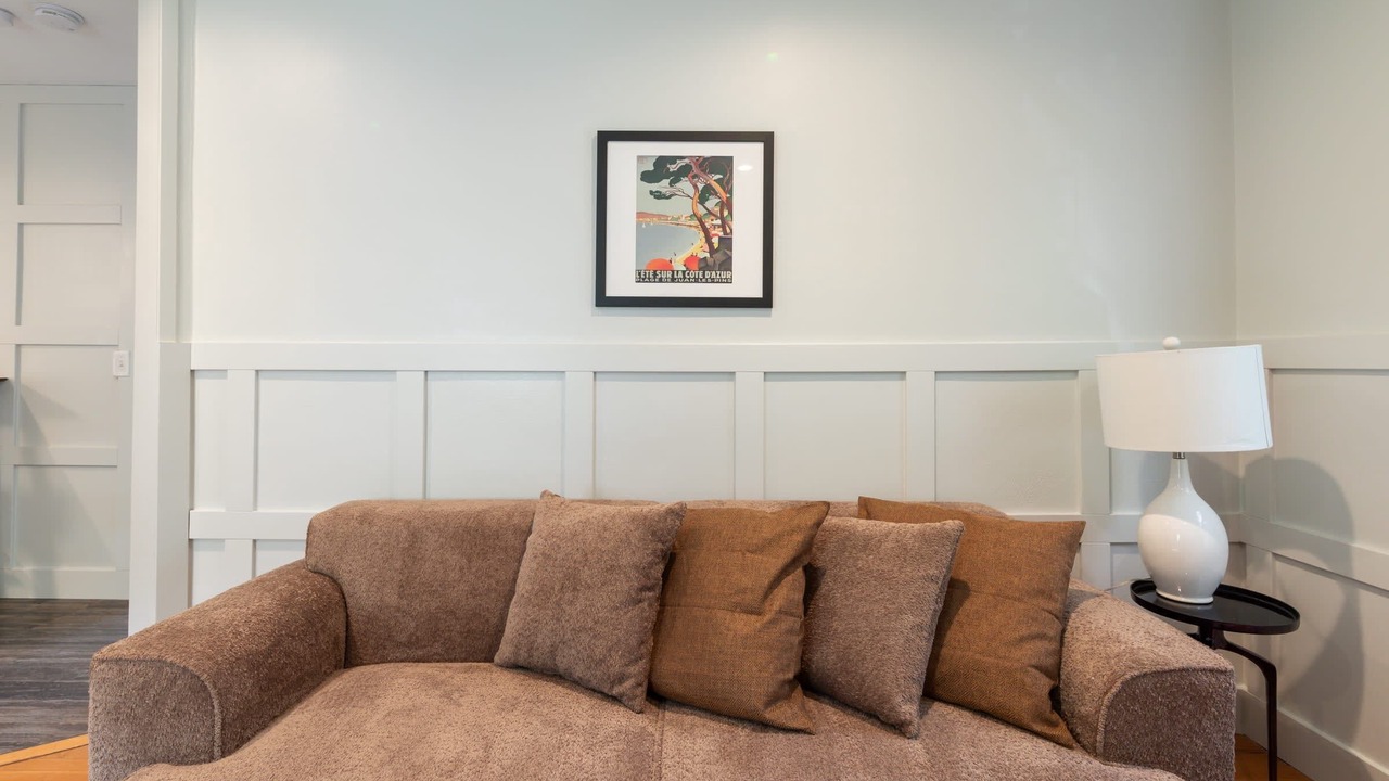 Photo of Livingroom in Lower Burns Park