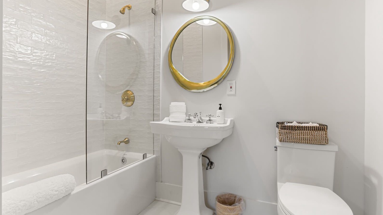 Photo of Bathroom in West Riverside