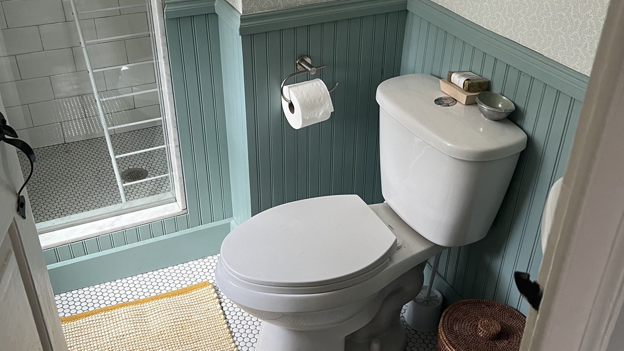 Photo of Bathroom in College Hill