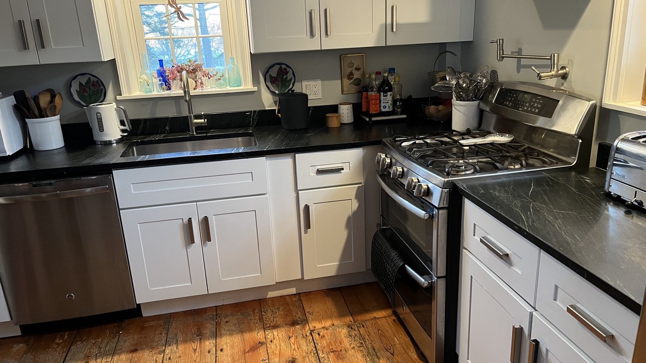Photo of Kitchen in College Hill