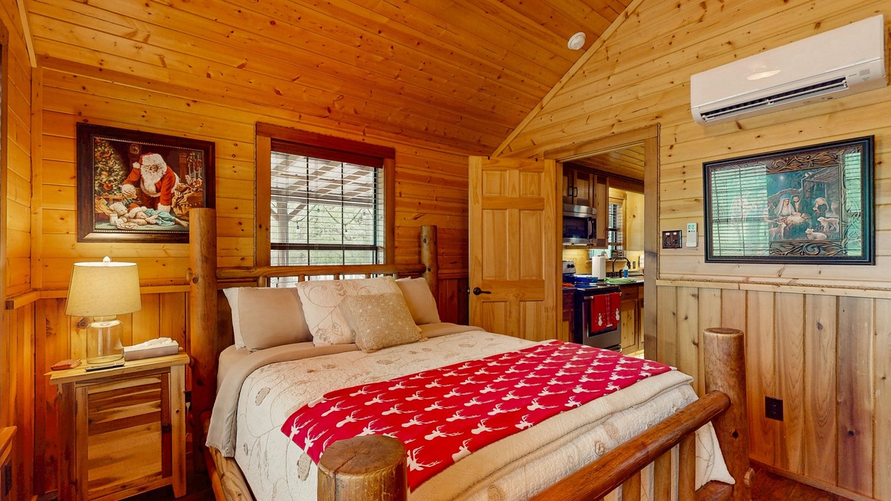 Photo of Bedroom in Ledbetter