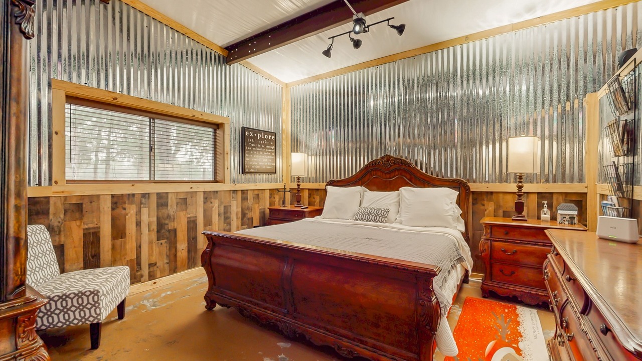 Photo of Bedroom in Ledbetter