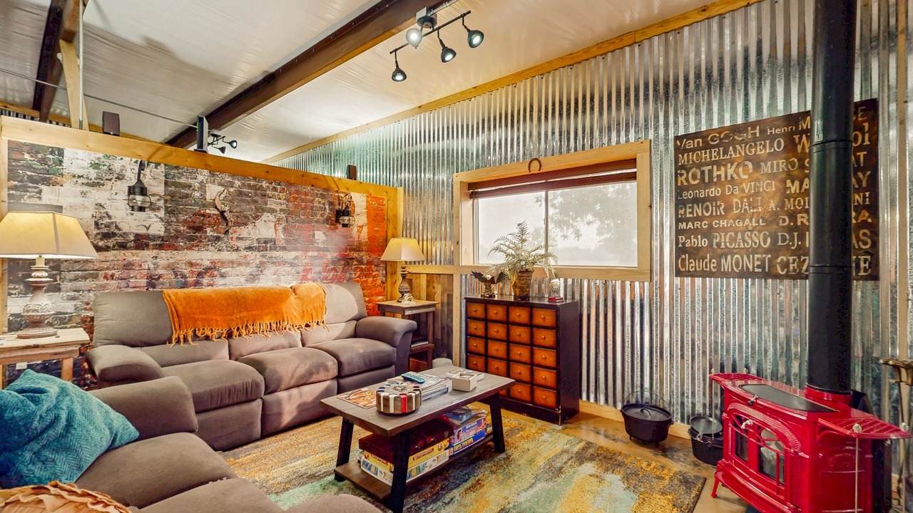 Photo of Livingroom in Ledbetter