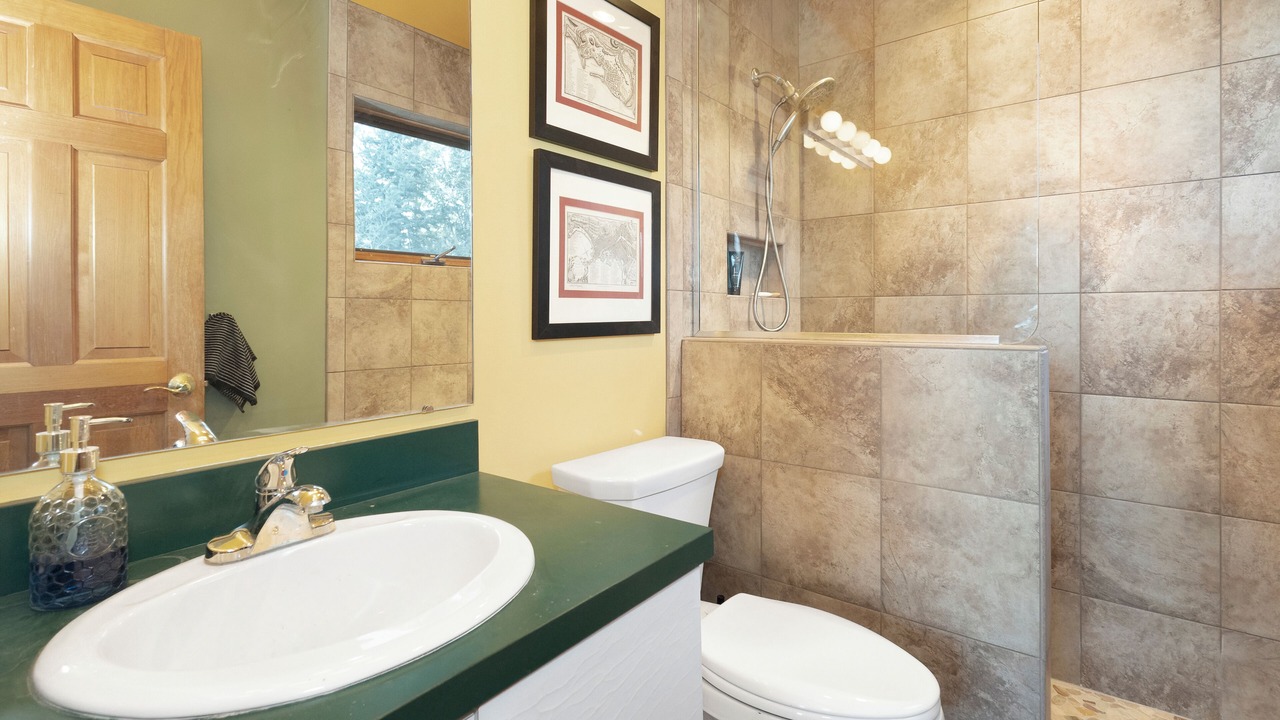 Photo of Bathroom in Lakeside