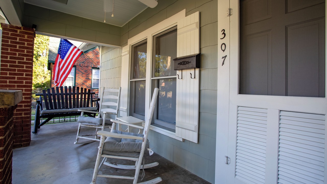Photo of Outdoor in Mineola