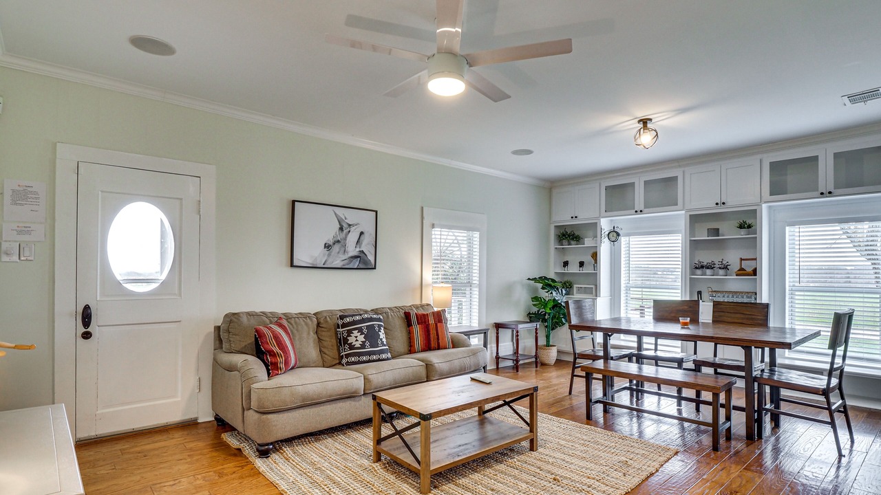 Photo of Livingroom in Georgetown