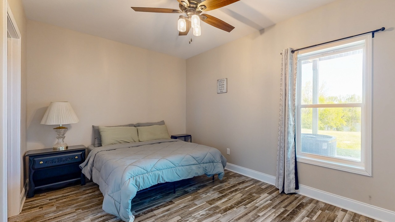 Photo of Bedroom in Dixon Springs