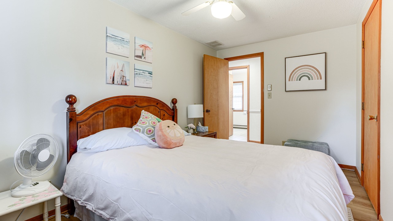 Photo of Bedroom in Paw Paw Lake