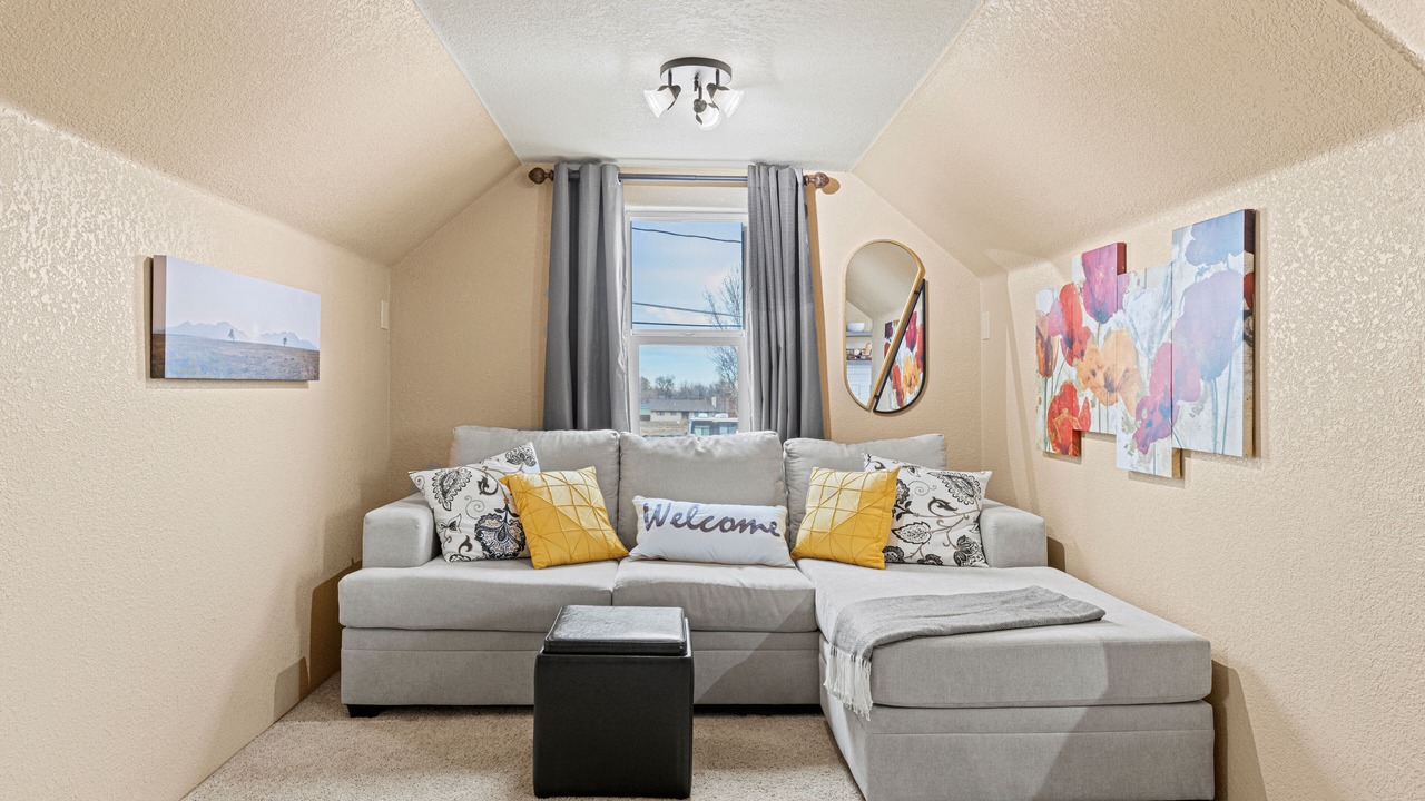Photo of Livingroom in Dupont