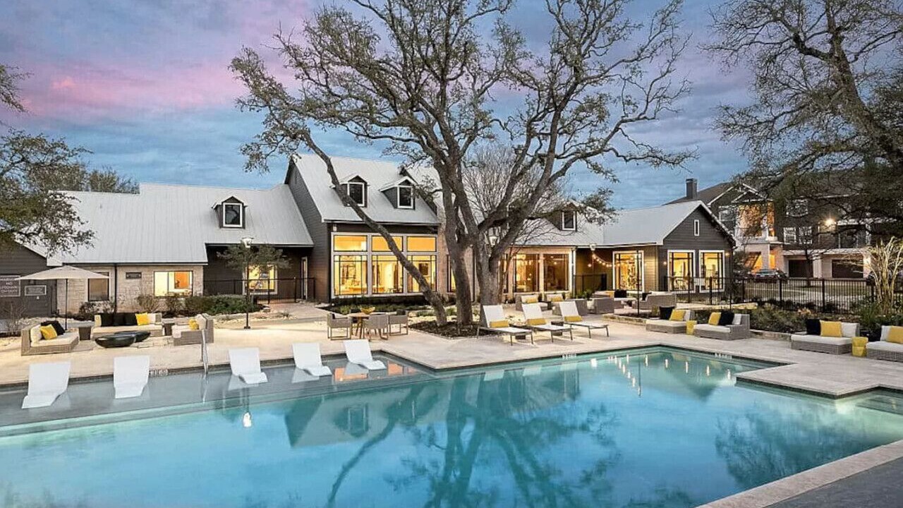Photo of Outdoor in McNeil