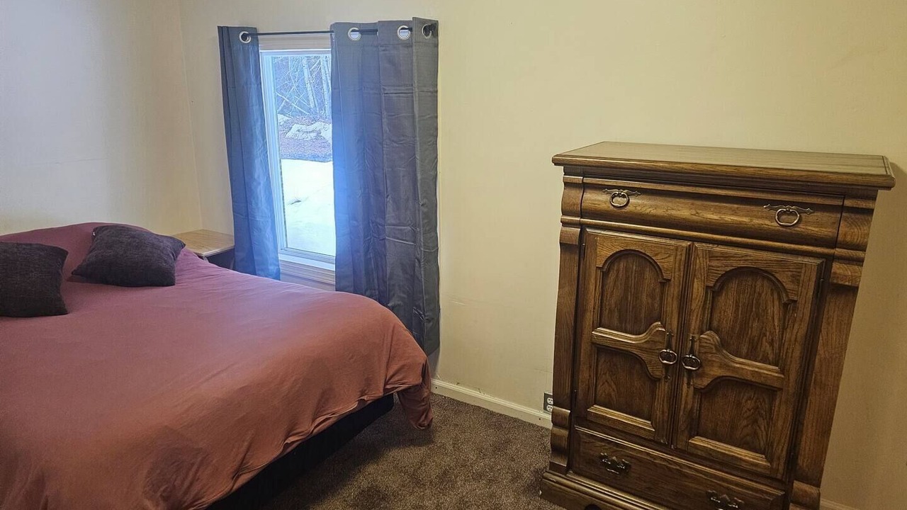Photo of Bedroom in Fairbanks