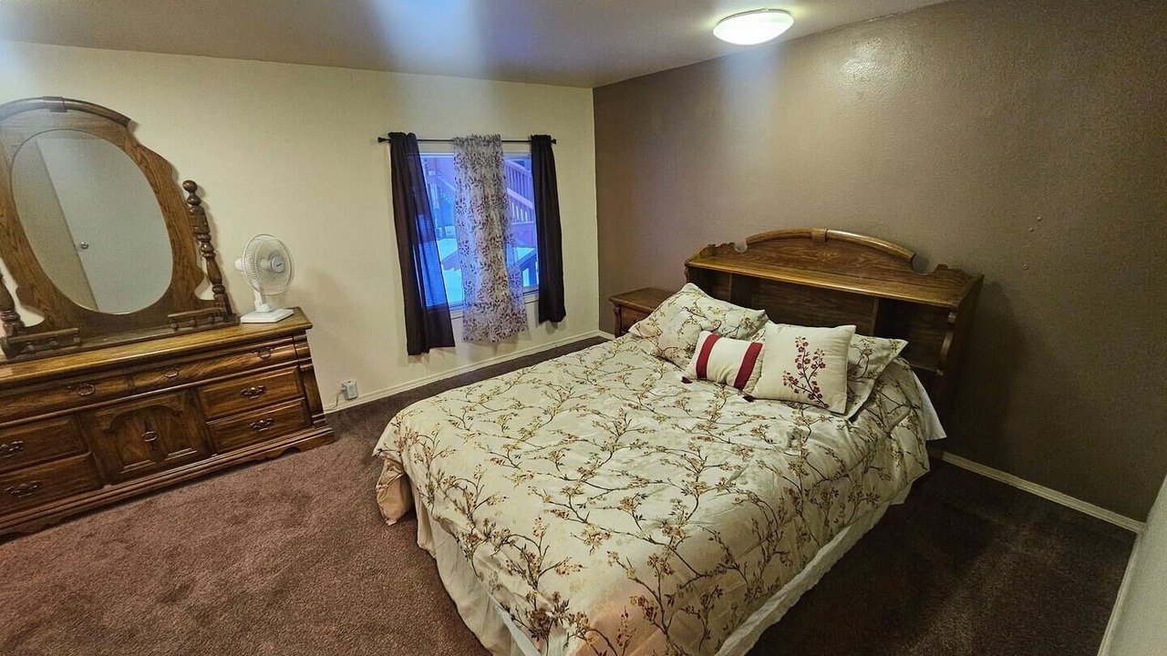 Photo of Bedroom in Fairbanks