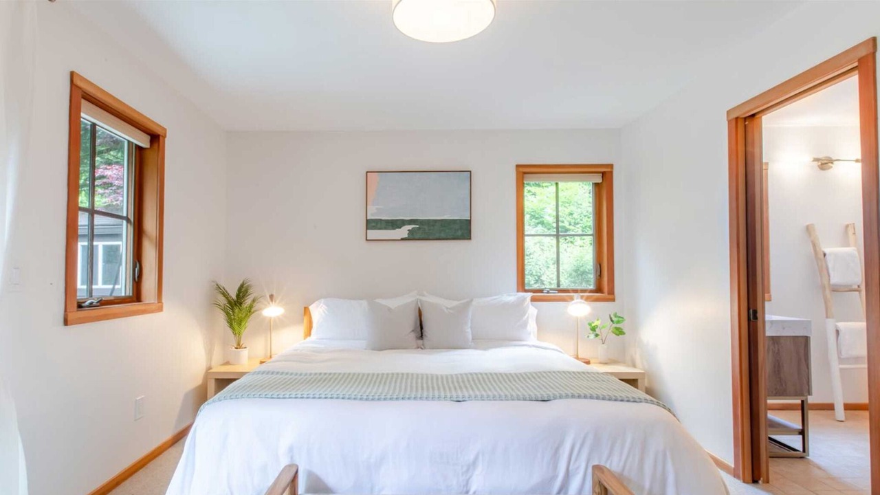 Photo of Bedroom in Neahkahnie Beach