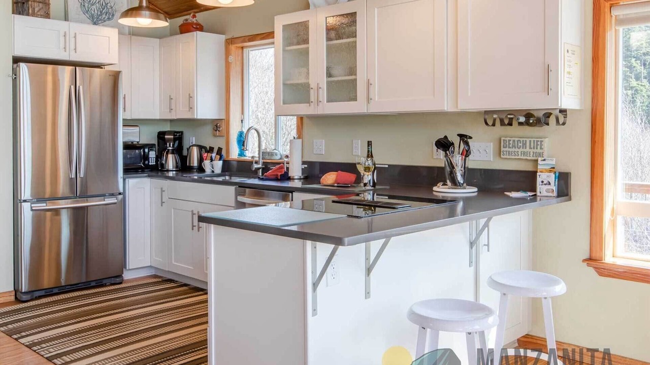 Photo of Kitchen in Neahkahnie Beach