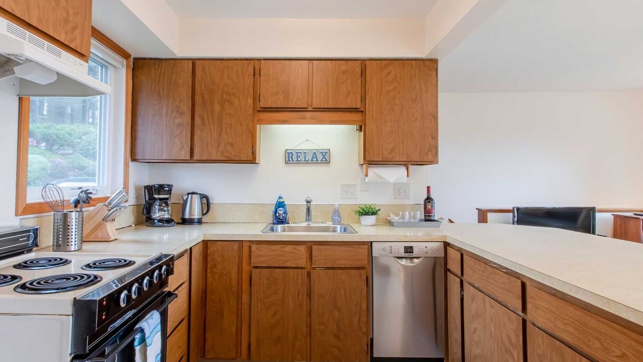 Photo of Kitchen in Neahkahnie Beach