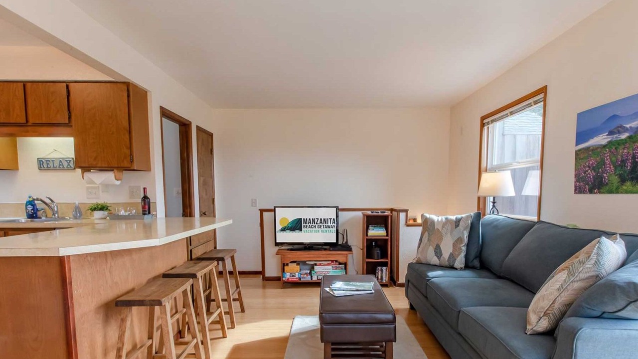 Photo of Livingroom in Neahkahnie Beach