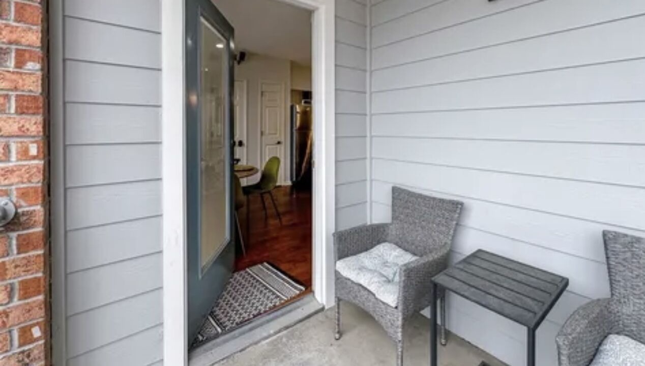 Photo of Patio Balcony in South Main Historic District