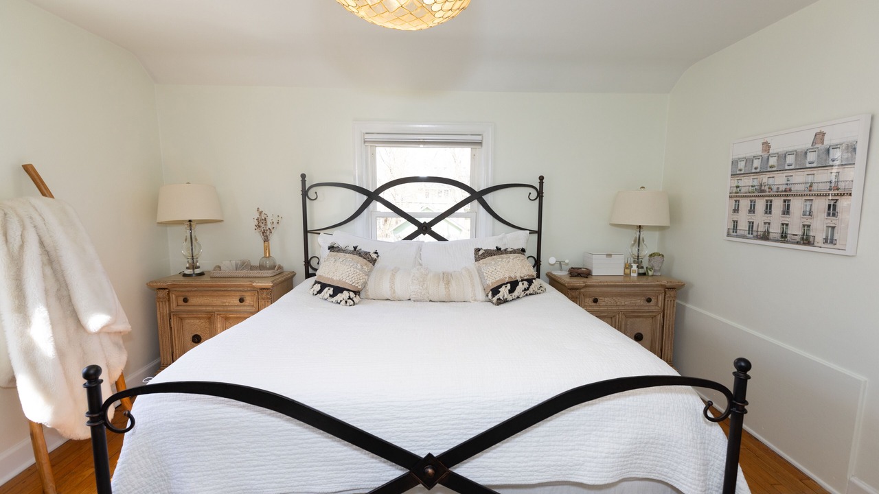 Photo of Bedroom in Burns Park