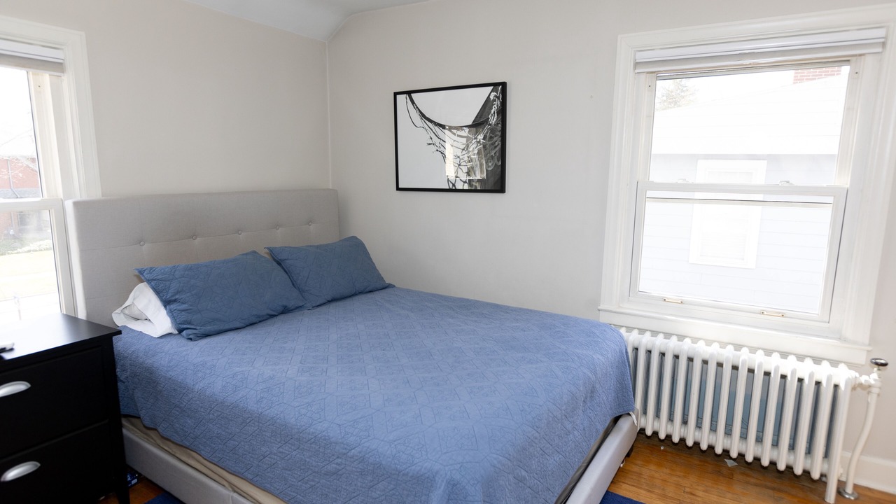 Photo of Bedroom in Burns Park