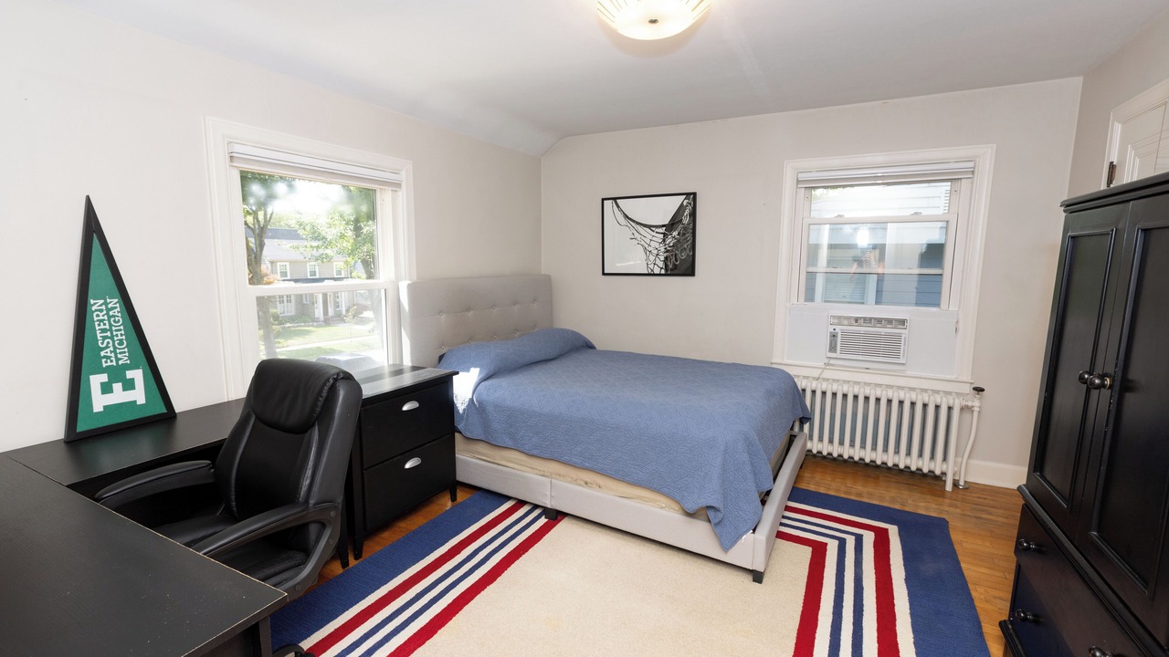 Photo of Bedroom in Burns Park