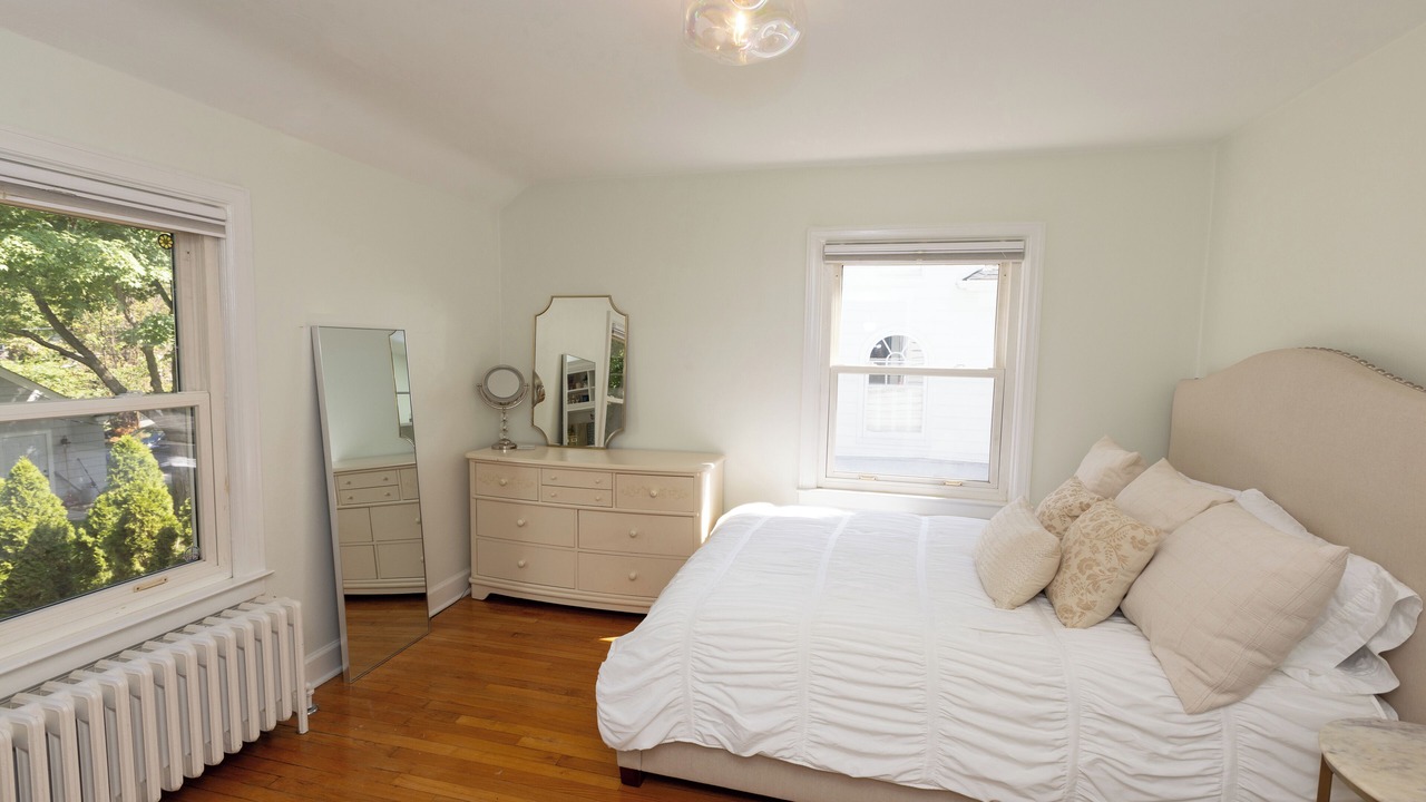 Photo of Bedroom in Burns Park