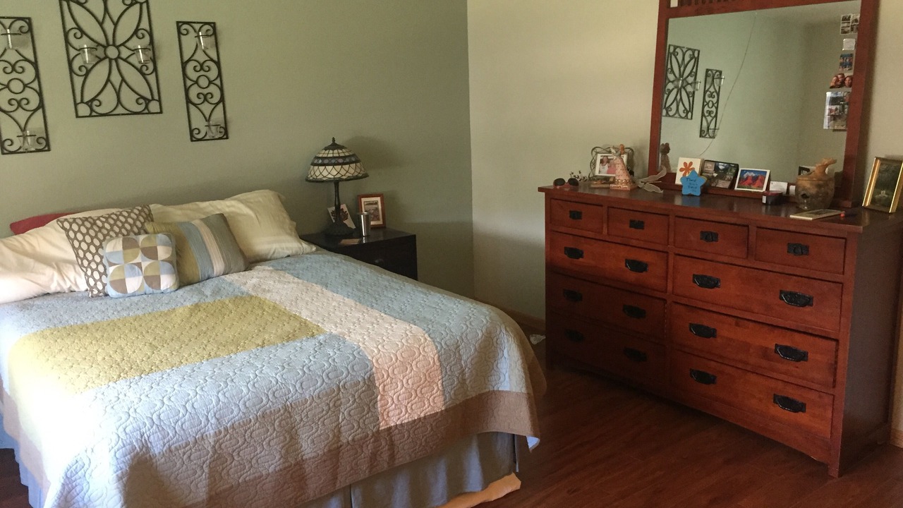 Photo of Bedroom in Rogers Park