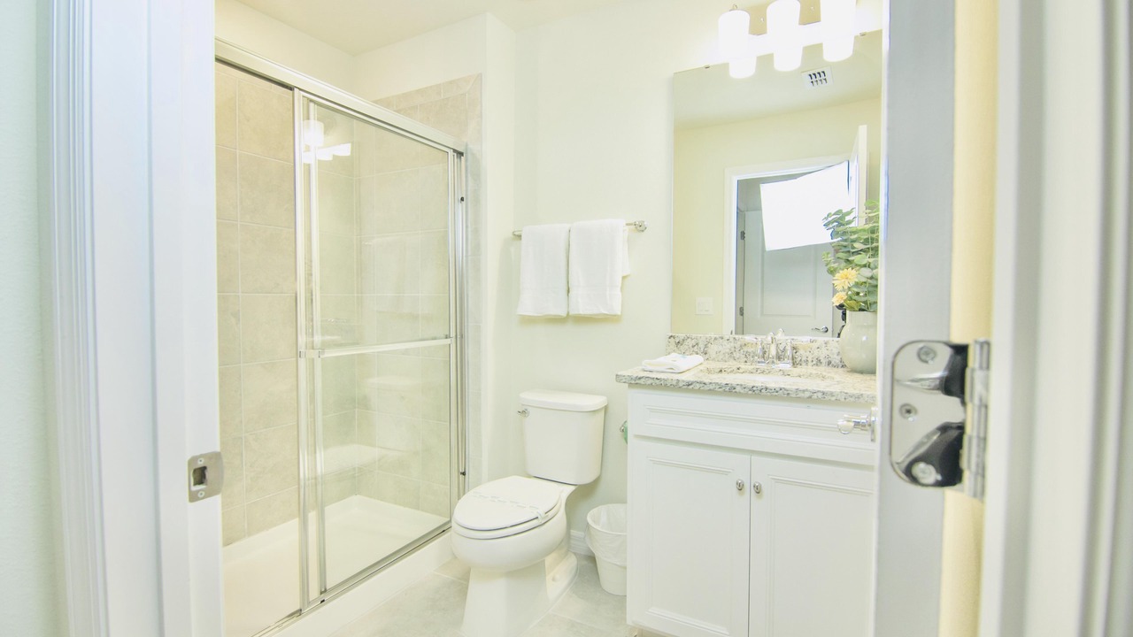 Photo of Bathroom in Davenport