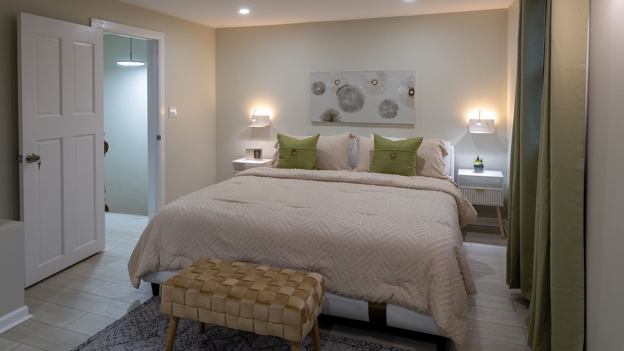 Photo of Bedroom in Utica