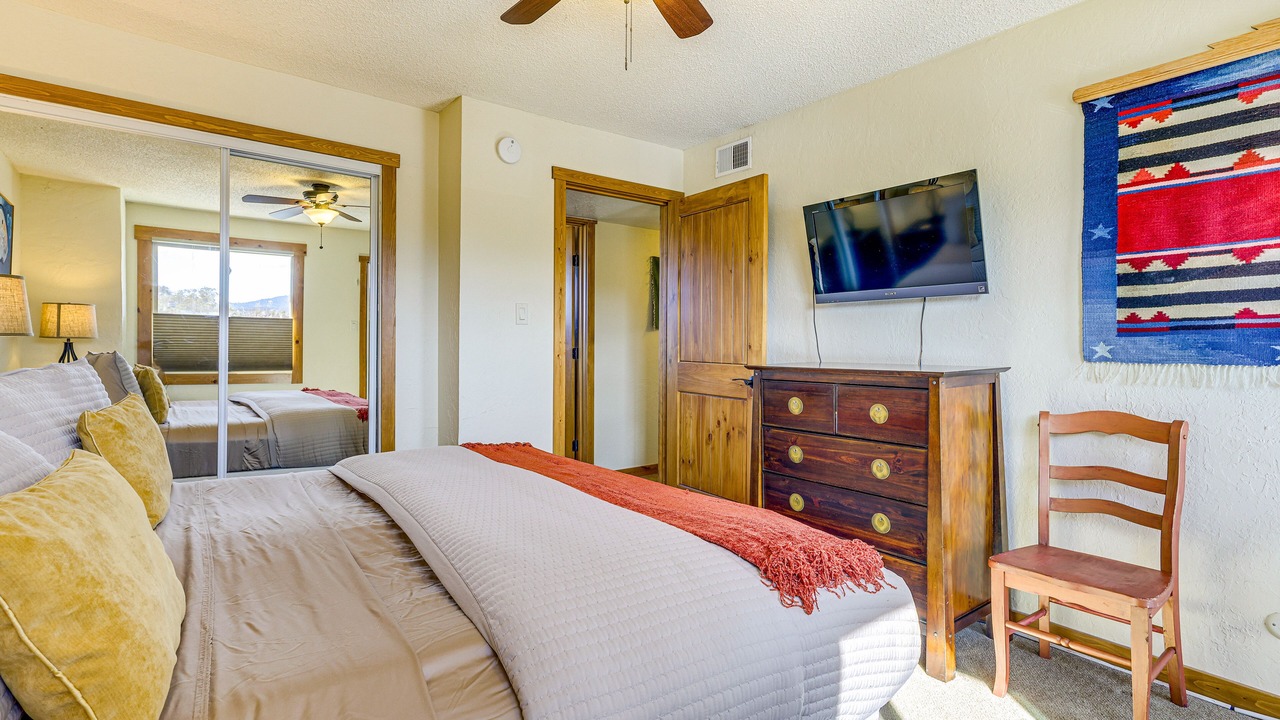 Photo of Bedroom in Northeast Santa Fe