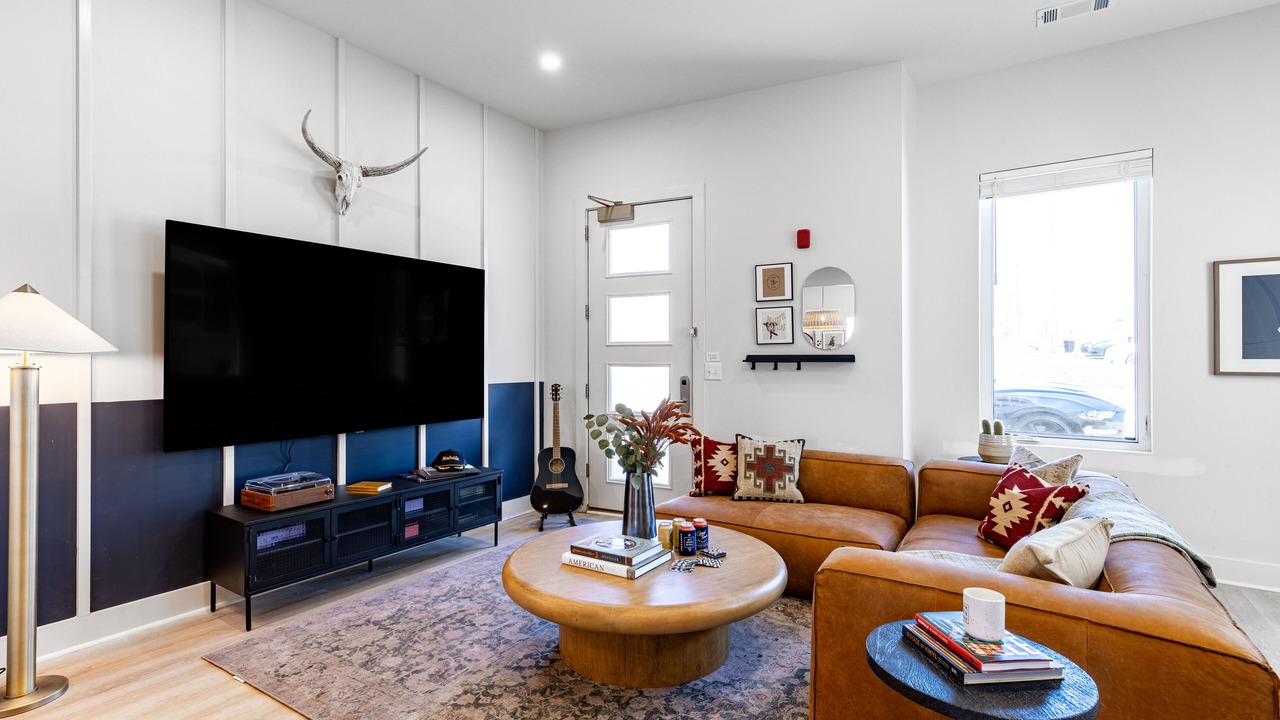 Photo of Bedroom in Five Points