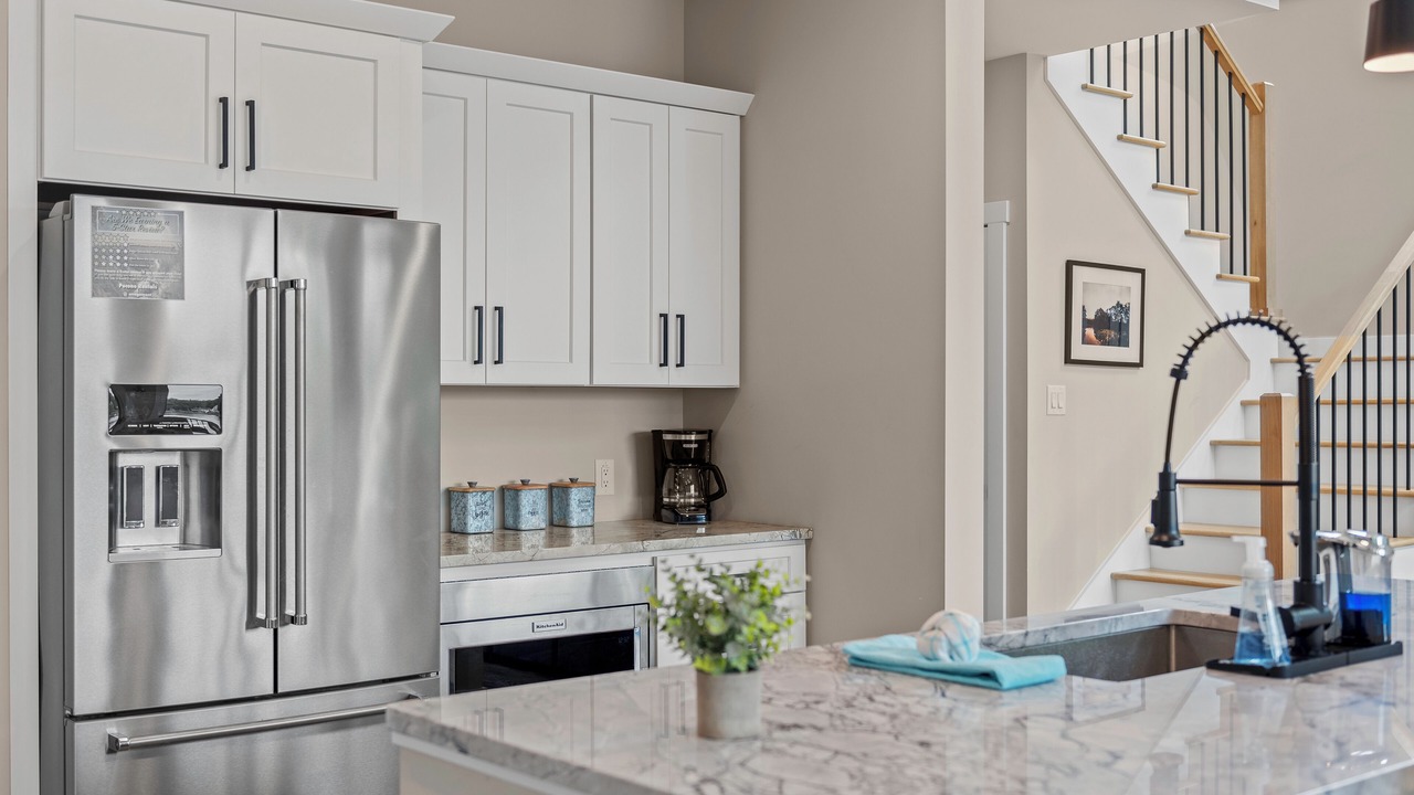 Photo of Kitchen in Penn Lake Park