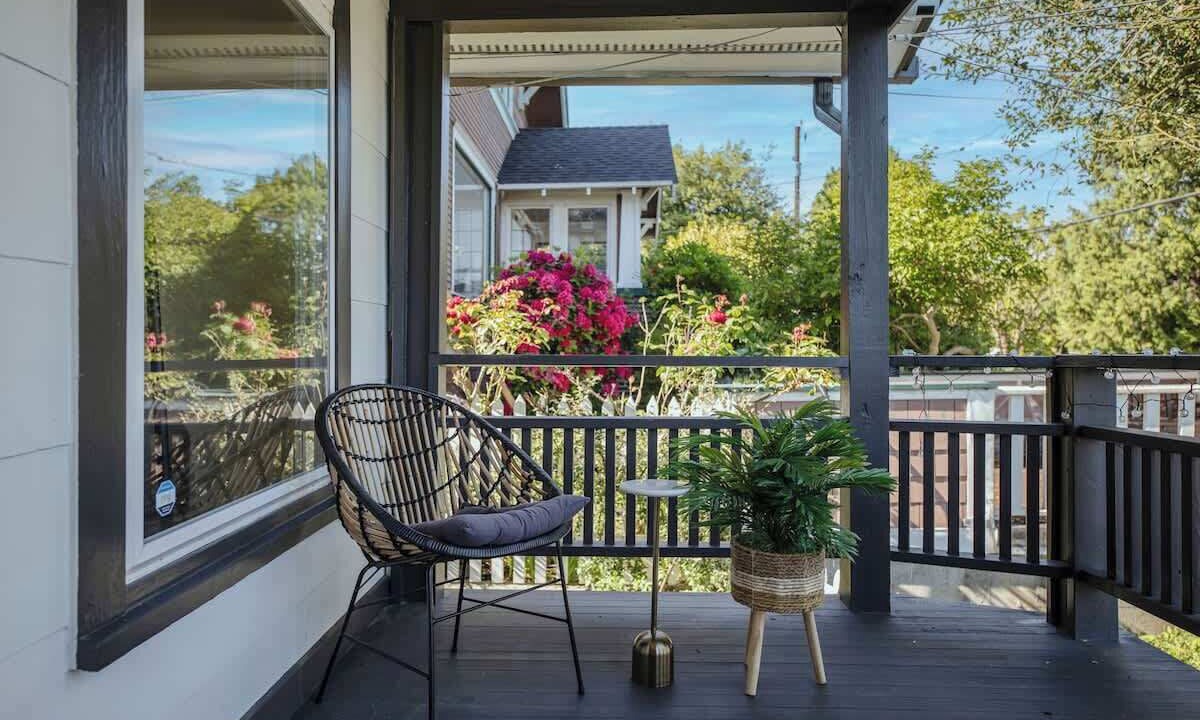 Photo of Patio Balcony in Wallingford
