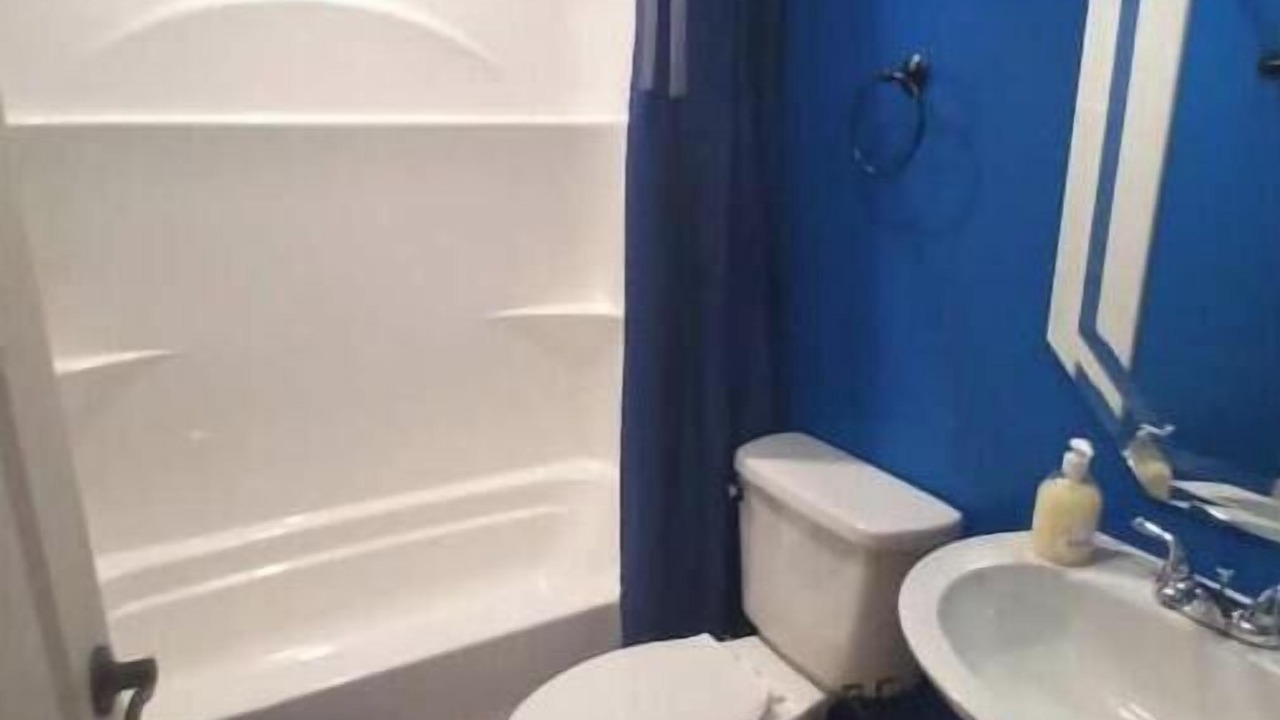 Photo of Bathroom in Canvas