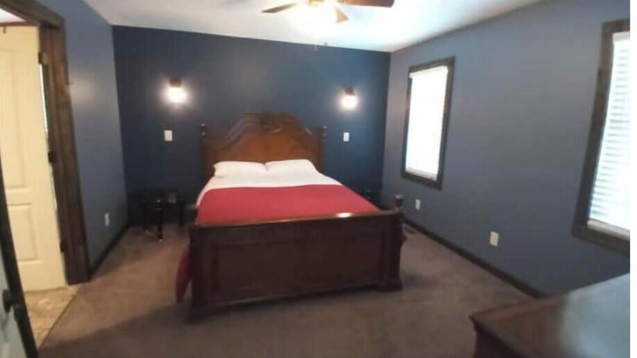 Photo of Bedroom in Canvas