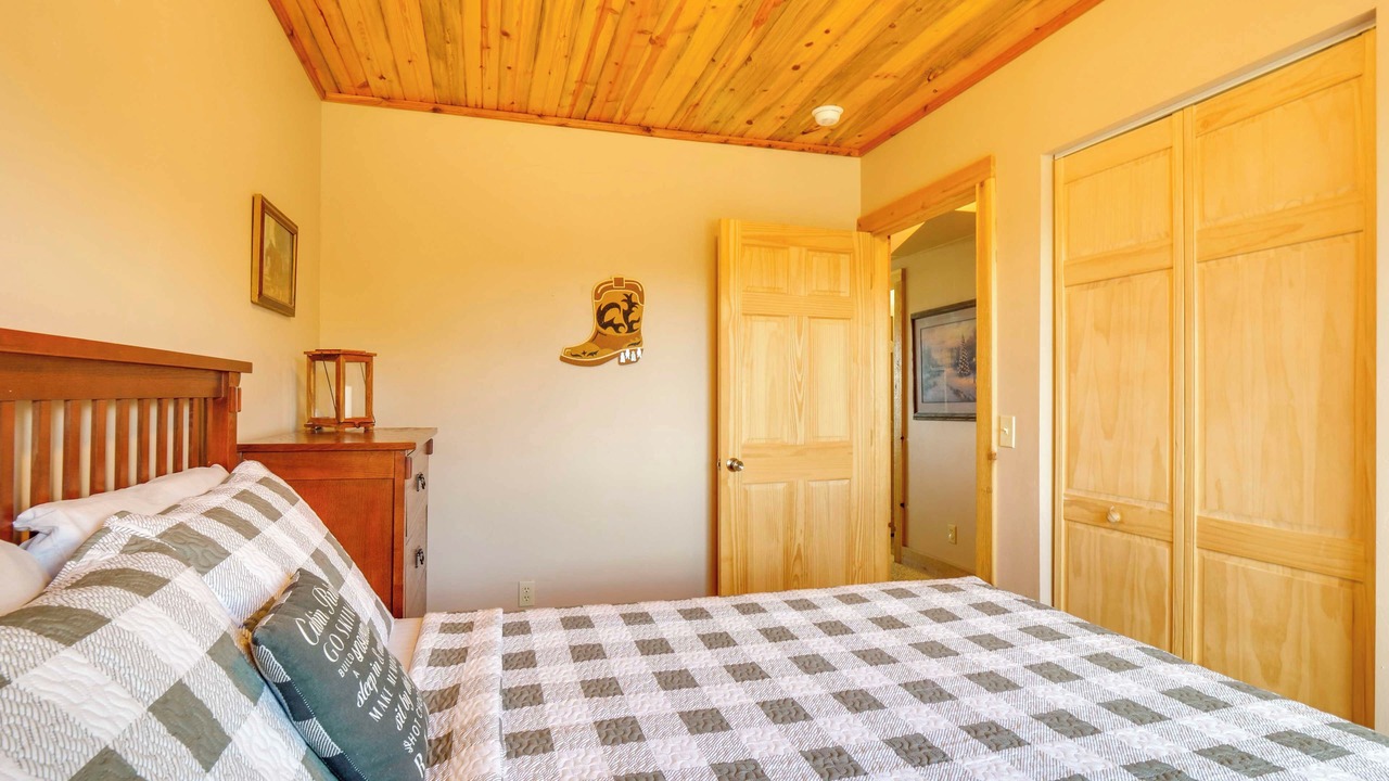 Photo of Bedroom in Hartsel