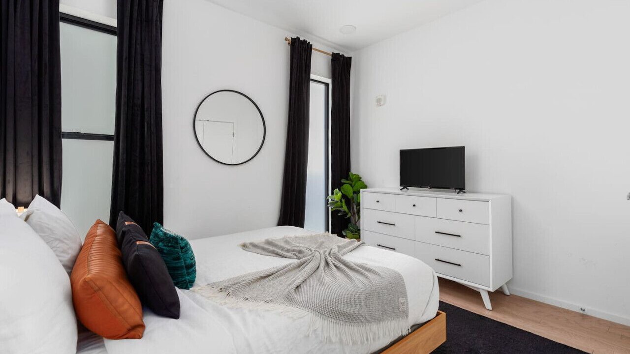 Photo of Bedroom in North Capitol