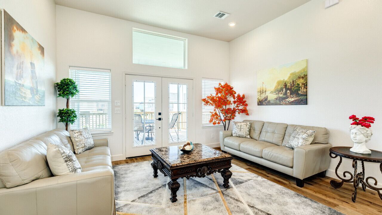 Photo of Bedroom in Pointe San Luis