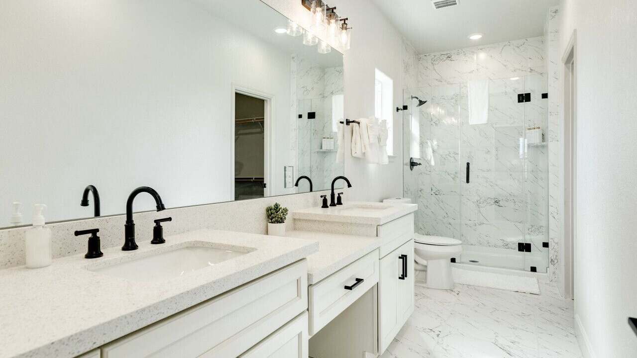 Photo of Bathroom in Pointe San Luis