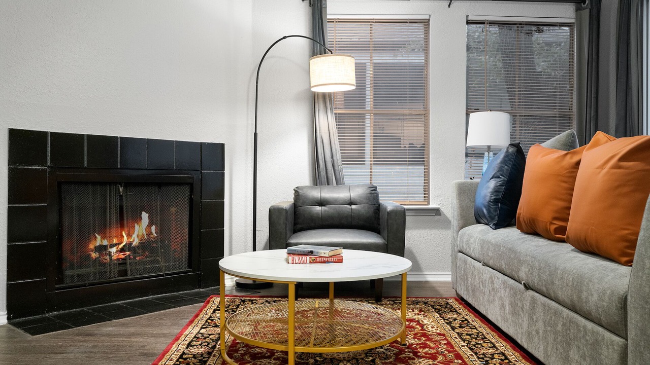 Photo of Livingroom in University Hills and Windsor Park