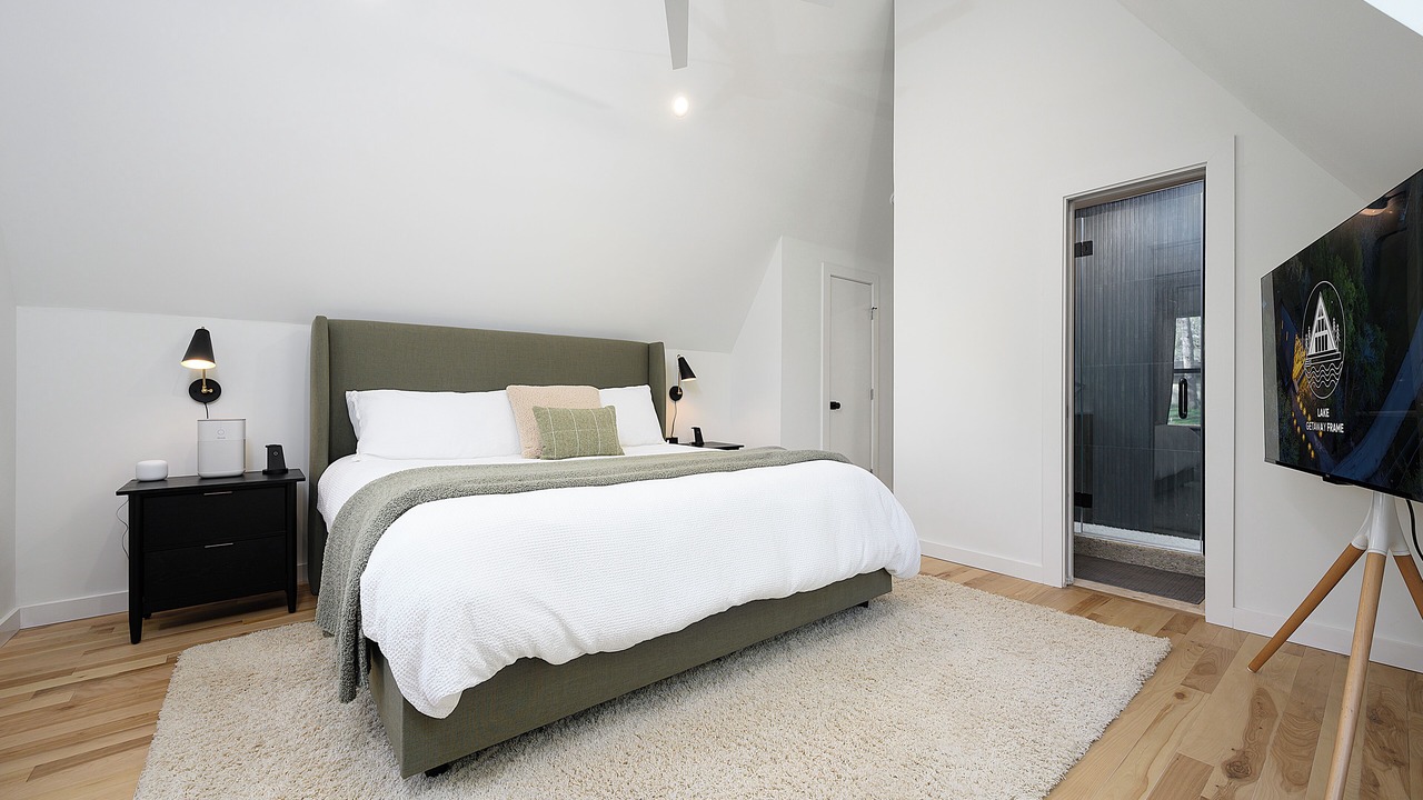 Photo of Bedroom in Tool