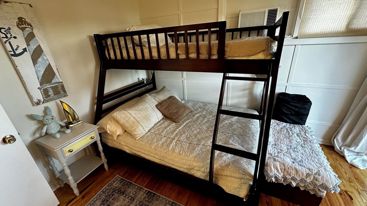 Photo of Bedroom in Dutton