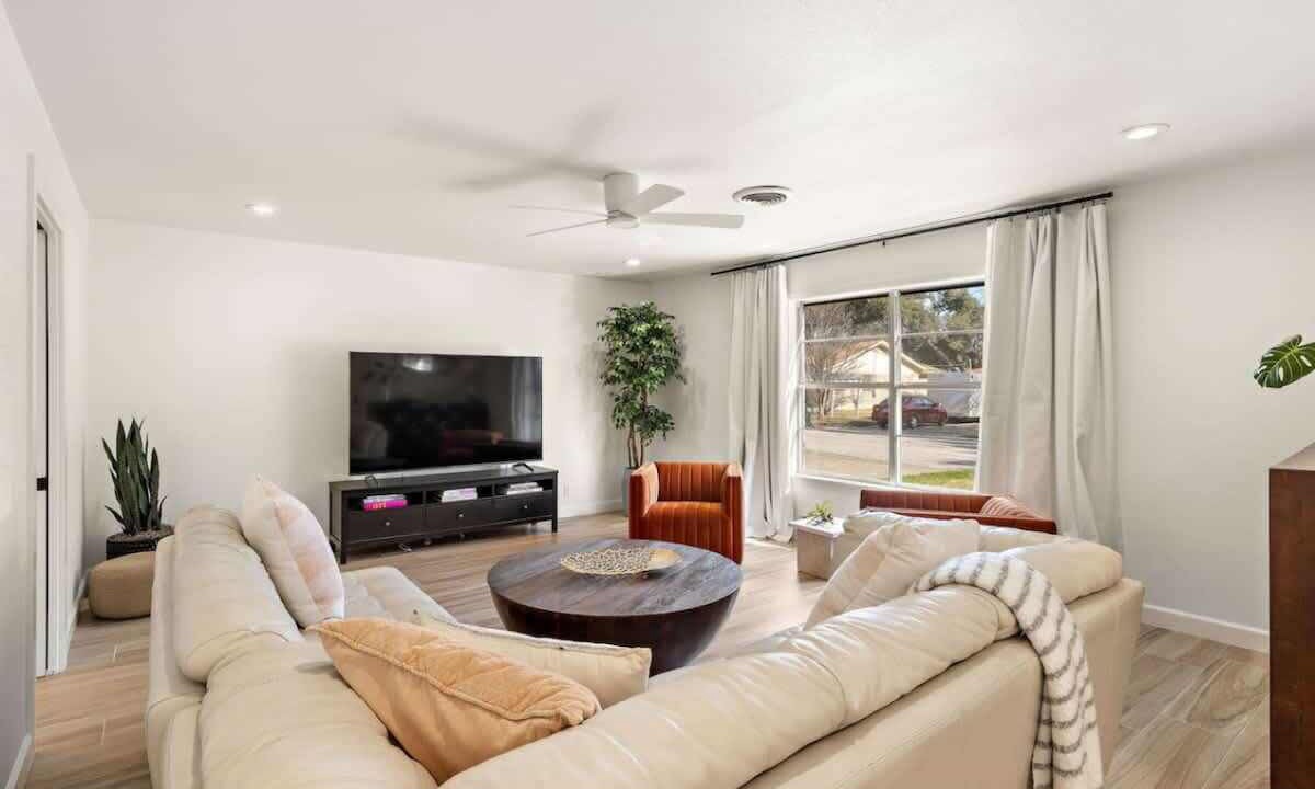 Photo of Livingroom in Georgetown