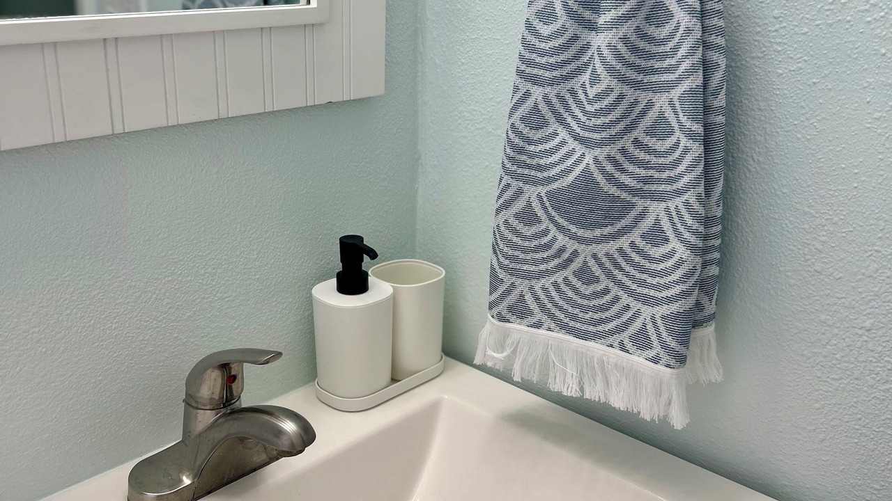 Photo of Bathroom in Cape Caneveral Beach Gardens