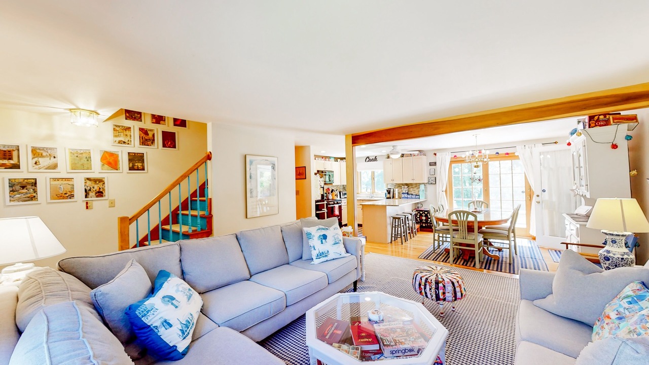 Photo of Livingroom in Eastham