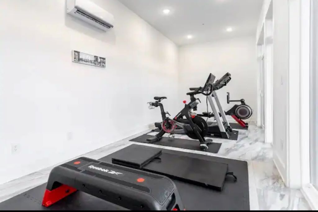 Photo of Bedroom in Inglewood
