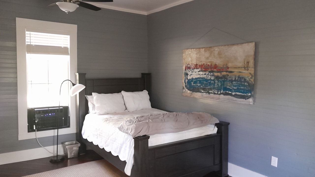 Photo of Bedroom in Dixon Springs