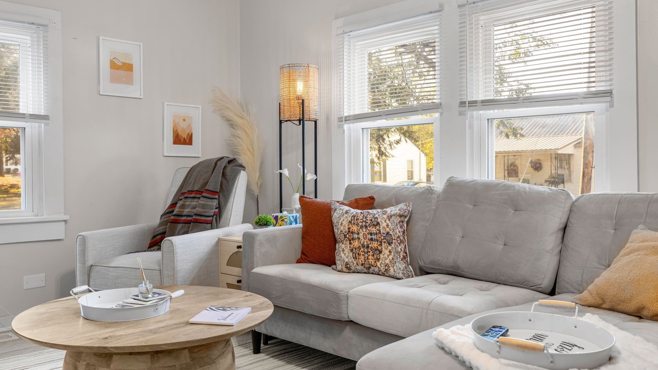 Photo of Livingroom in Mount Pleasant